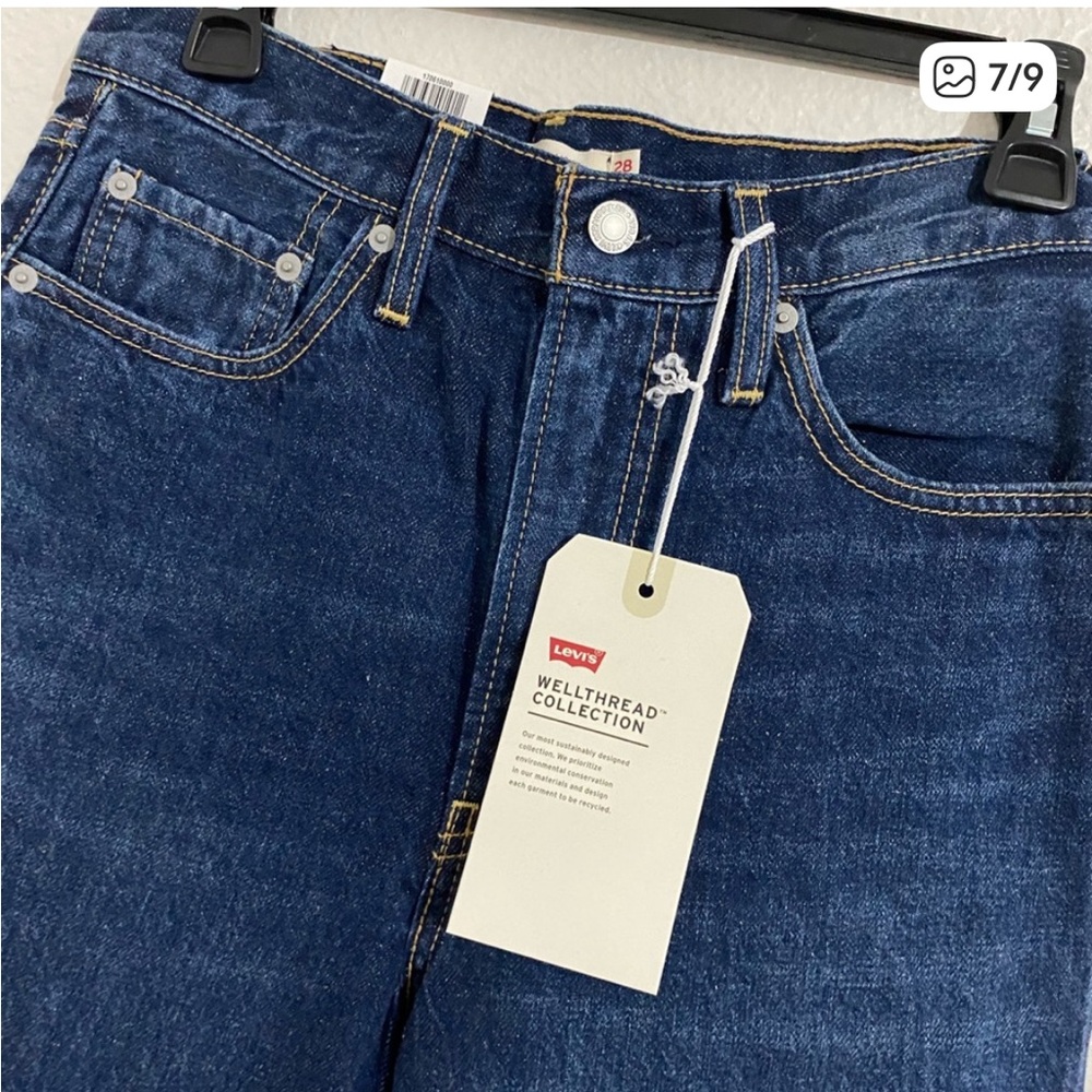 Levi’s Wellthread Ribcage Jeans - Picture 7 of 7